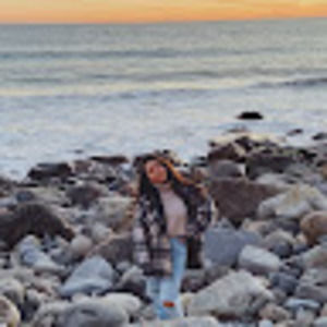 Meet your Posher, Crystal